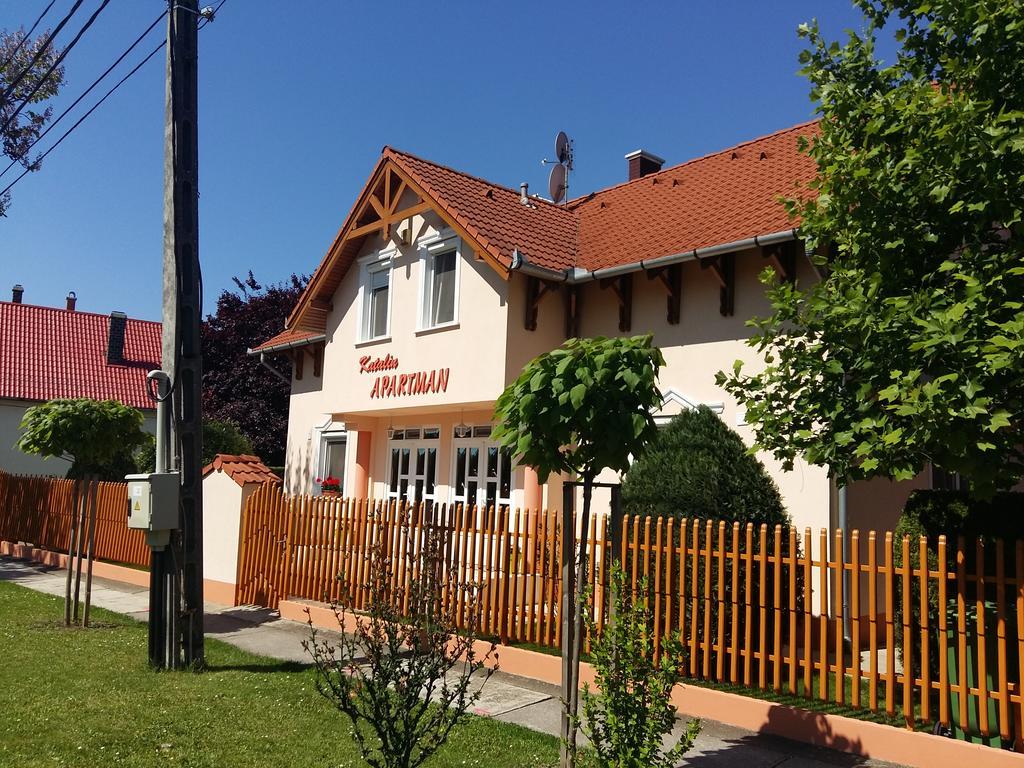 Katalin Boutique & Wellness Apartmanok Hajduszoboszlo Bagian luar foto