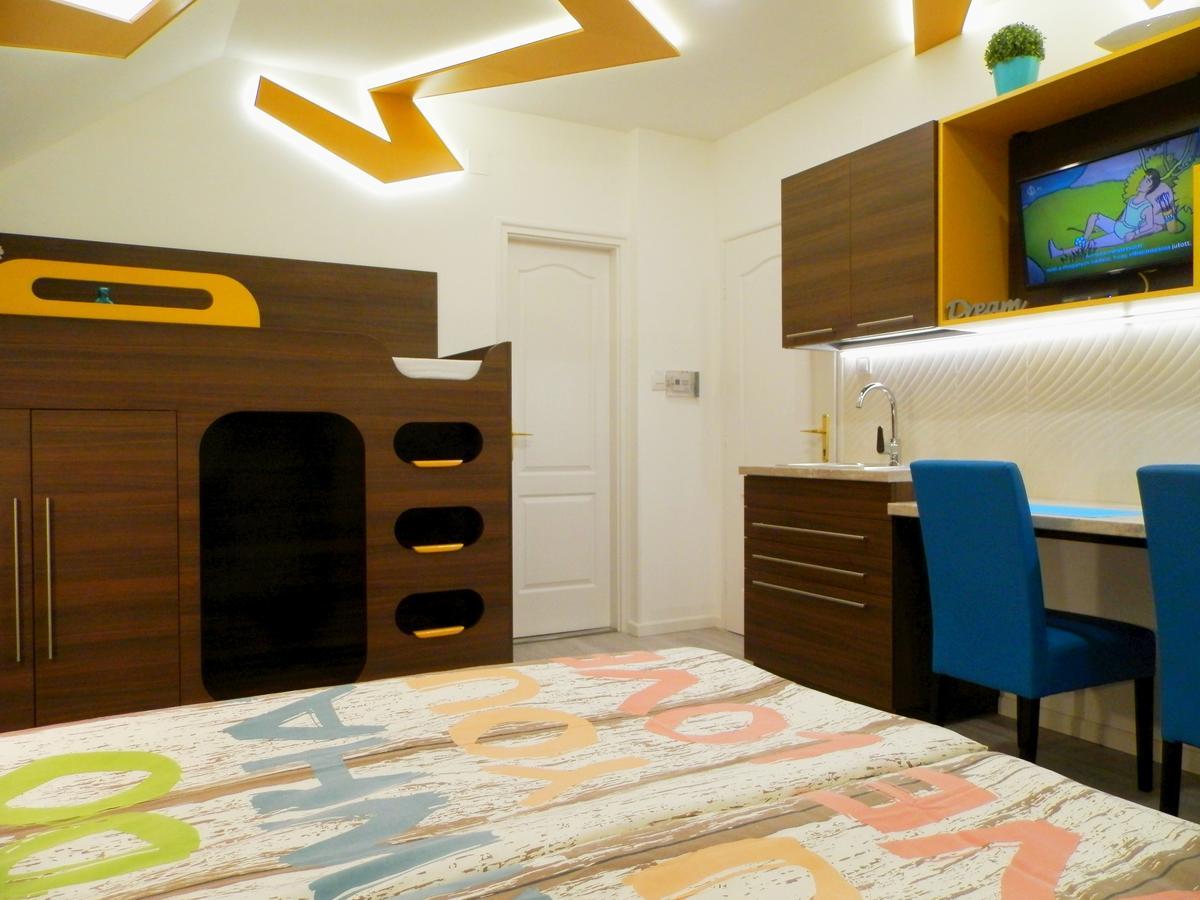 Katalin Boutique & Wellness Apartmanok Hajduszoboszlo Bagian luar foto