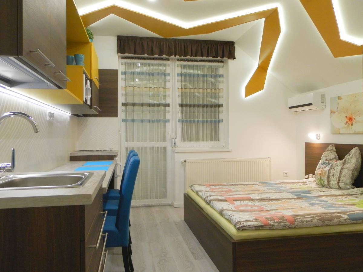 Katalin Boutique & Wellness Apartmanok Hajduszoboszlo Bagian luar foto
